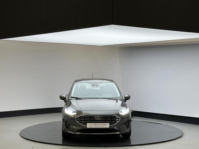 Ford FIESTA 1.0 EcoBoost Hybrid Titanium | Cam achter | Clima | 7300 km! | NL Auto |Dealer onderhouden