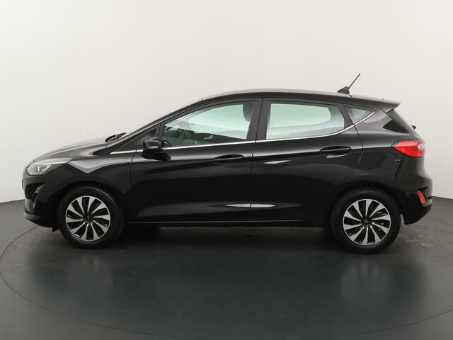 Ford FIESTA EcoBoost 125PK Hybrid Titanium | Climate | Parkeersensoren | Cruise I Navi I LED