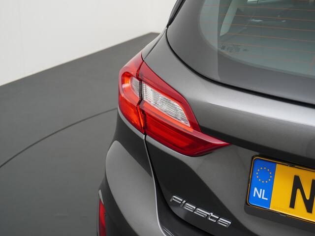 Ford FIESTA 1.0T 126PK M.Hybrid Apple Carplay Android Auto Ecc Cruise Control Pdc Regensensor Titanium Lmv Led Lane Assist Isofix EcoBoost