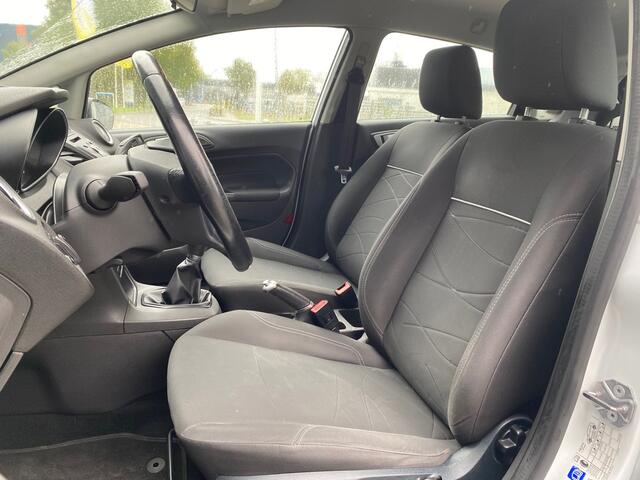 Ford FIESTA BWJ 2017 | 1.0 81PK Style Ultimate | AIRCO | PDC 2X | CRUISE | NAVI | LICHTMETAAL |