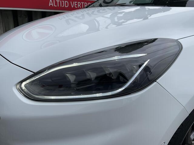 Ford FIESTA 1.0 EcoBoost Hybrid ST-Line X 18''/Panoramadak/Adaptieve cruise/Keyless/Camera/Blindspot/DAB/Apple Carplay & Android Auto/Stoel+stuur+voorruit verwarming