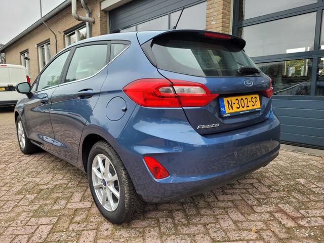 Ford FIESTA 1.0 Turbo Ecoboost 100pk Titanium carplay, navi, ecc, lmw, cruise, xenon,