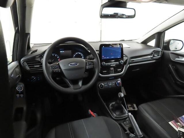 Ford FIESTA 1.1 85pk Trend Navi Cruise Voorruitverwarming Apple Carplay All Seasons Dealeronderhouden