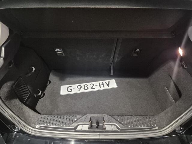 Ford FIESTA 1.1 Trend | Navigatie | Cruise control | Trekhaak |