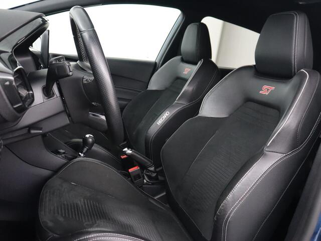 Ford FIESTA 1.5 EcoBoost ST-3 | Origineel NL | 1e eigenaar | Stoelverwarming | B&O Sound | Half leder | Carplay | Navigatie | Stuurverwarming | Full LED | Parkeerhulp