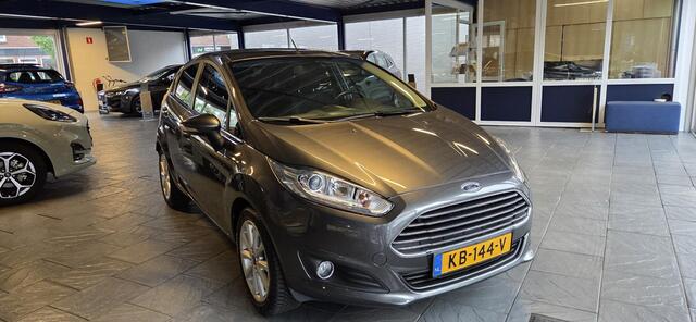 Ford FIESTA 1.0 EcoB Titanium 100 Pk 5 drs Perfecte autohistorie aanwezig!!!!
