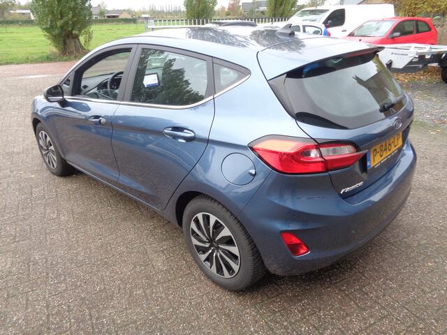 Ford FIESTA 1.0 EcoBoost Hybrid Titanium Ecc, Navigatie, Led, PDC, Chroom