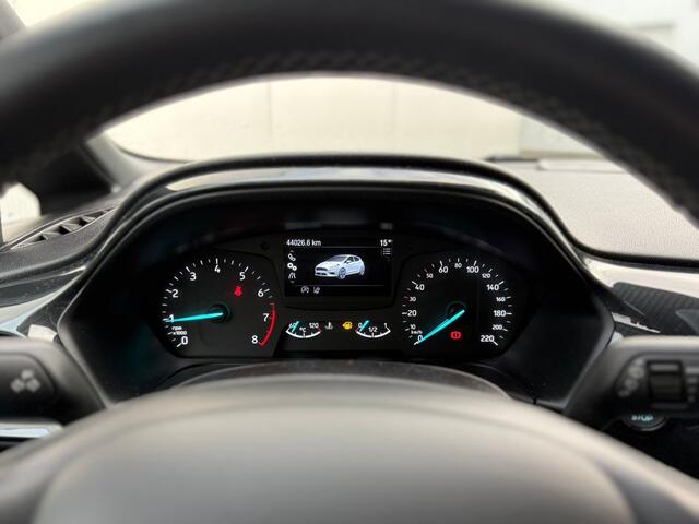 Ford FIESTA 100pk EcoBoost ST-Line | 18inch | Trekhaak | Voorrruitverw. | Clima | Grote Spoiler | PDC achter | Dab |