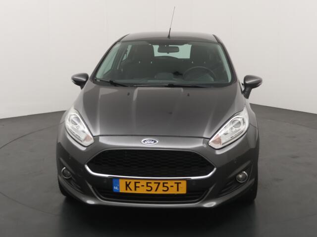 Ford FIESTA 80PK Style Ultimate | Navigatie | Parkeersensoren v+a | ISOFIX | LM velgen | All season banden |