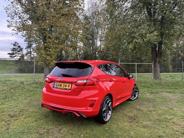 Ford FIESTA 1.5 EB 200PK ST-3 | LED MATRIX | KEYLESS | WINTERPACK | STOER | LUXE |