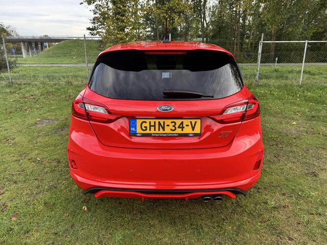 Ford FIESTA 1.5 EB 200PK ST-3 | LED MATRIX | KEYLESS | WINTERPACK | STOER | LUXE |