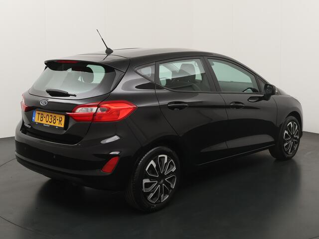 Ford FIESTA 1.1 85PK Trend | Airco | Cruise | Parkeer sensoren A | Navi | Apple/Android CarPlay |