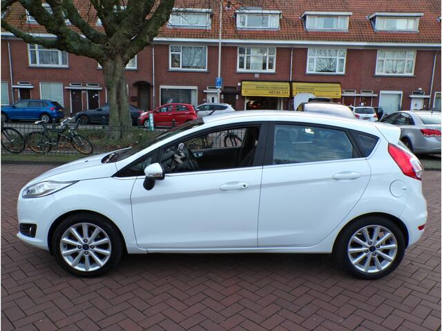 Ford FIESTA 1.0 EcoBoost Titanium AUTOMAAT CAMERA CRUISECONT NAV TELEFOON..