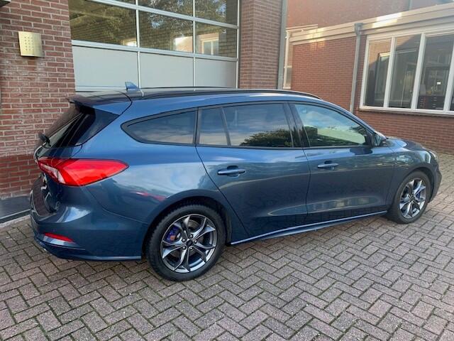 Ford FOCUS Wagon 1.0 EcoBoost Hybrid ST Line X Business