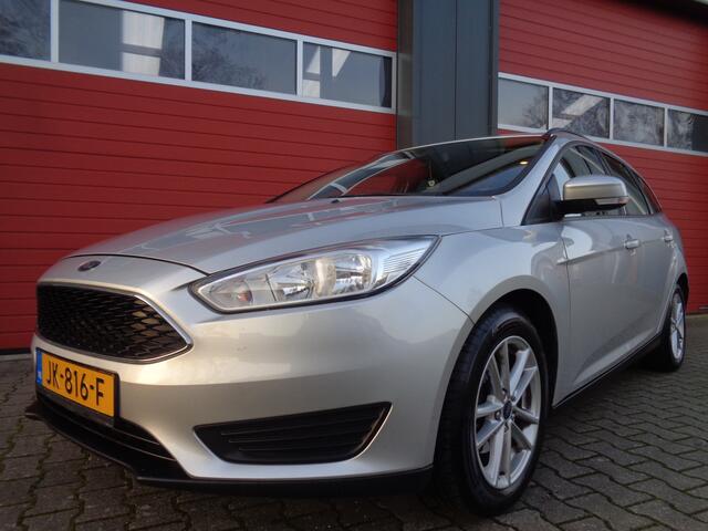 Ford FOCUS Wagon 1.0 Trend 101PK Clima Cruise Navi Trekkaak LMV NL-Auto