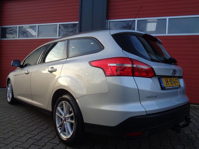 Ford FOCUS Wagon 1.0 Trend 101PK Clima Cruise Navi Trekkaak LMV NL-Auto