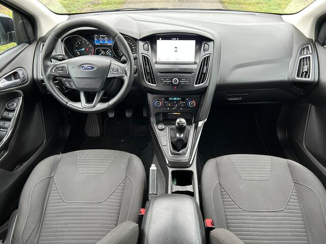 Ford FOCUS Wagon 1.0 126 PK Titanium Navi / Clima / Keyless Topstaat!