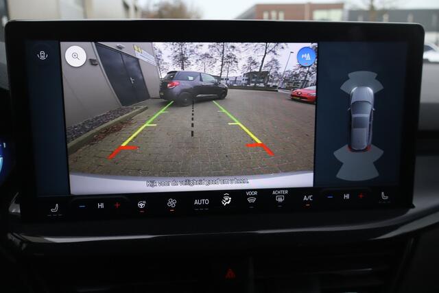 Ford FOCUS Wagon 1.0 EcoBoost Hybrid ST Line X NL-Auto!! NIEUW TYPE!!