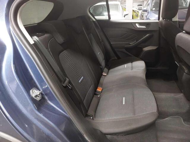 Ford FOCUS 1.0 EcoBoost Hybrid Active Style 125pk | Panoramadak | Winter Pack | Camera | Navigatie | Cruise control