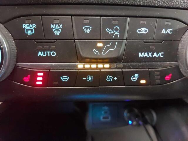 Ford FOCUS 1.0 EcoBoost Hybrid Active Style 125pk | Panoramadak | Winter Pack | Camera | Navigatie | Cruise control