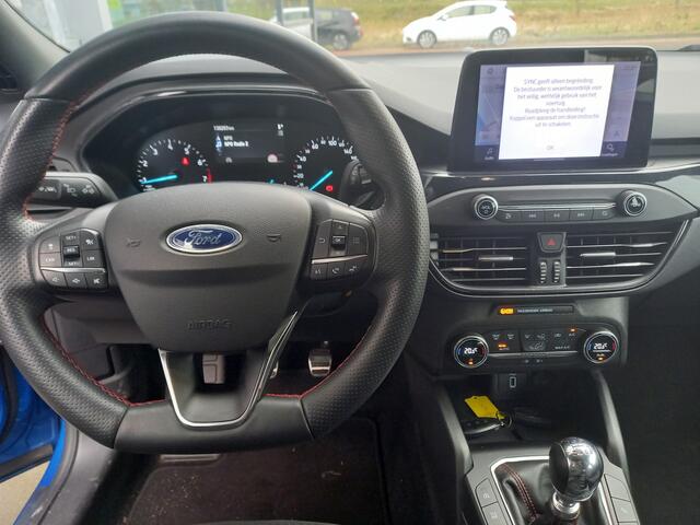 Ford FOCUS Wagon 1.0 EcoBoost Hybrid ST Line Business - CAMERA - CLIMA - NL AUTO - 1 EIGENAAR