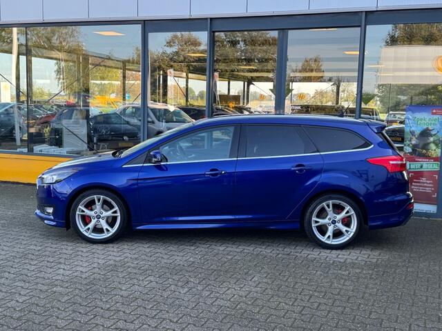 Ford FOCUS 1.0 Titanium - navi - camera - climate control