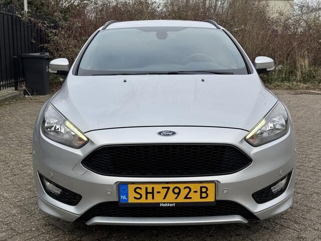 Ford FOCUS Wagon 1.0 ST-Line 6 Versn Clima/Cruise/Carplay/PDC