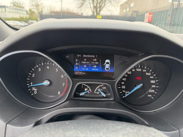 Ford FOCUS Wagon 1.0 ST-Line 6 Versn Clima/Cruise/Carplay/PDC