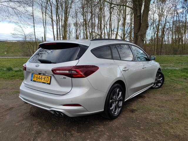 Ford FOCUS Wagon 1.0 EB Hybrid ST Line X | ADAP. CRUISE | CLIMA | NAVI | BLIS | CAMERA |