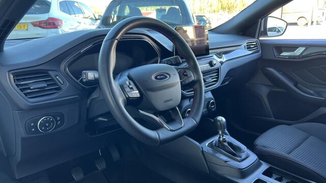 Ford FOCUS 1.0 ST Line | Navi | Camera | Stoel-Stuurverwarming