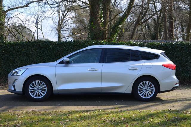 Ford FOCUS Wagon 1.0 EcoBoost Titanium Business Navi/Pdc/Ecc/Led/Stoel Stuur & ruitverwarming/Cr-Controle/Privacy-Glass/Lmv/B&O/Trekhaak
