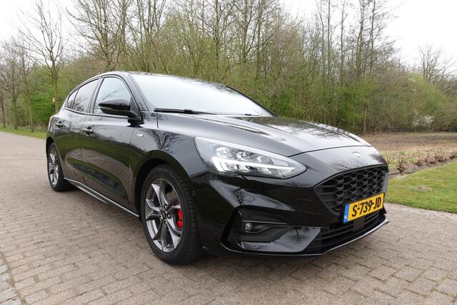 Ford FOCUS 1.0 EcoBoost Titanium X Business ST Line | Winterpakket | LED | PDC | Camera |