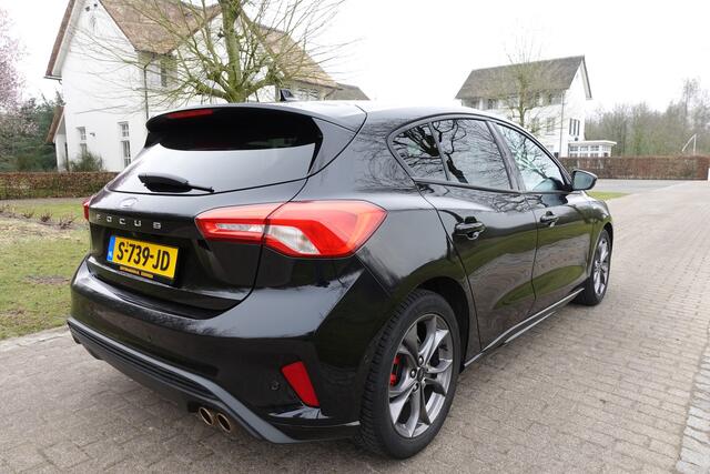 Ford FOCUS 1.0 EcoBoost Titanium X Business ST Line | Winterpakket | LED | PDC | Camera |