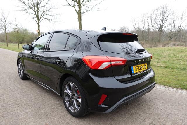 Ford FOCUS 1.0 EcoBoost Titanium X Business ST Line | Winterpakket | LED | PDC | Camera |