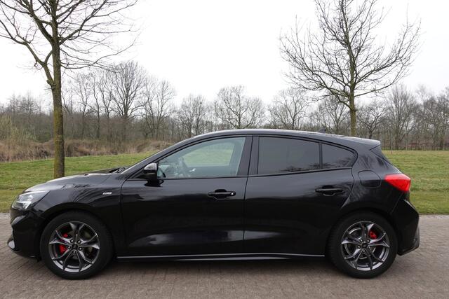 Ford FOCUS 1.0 EcoBoost Titanium X Business ST Line | Winterpakket | LED | PDC | Camera |