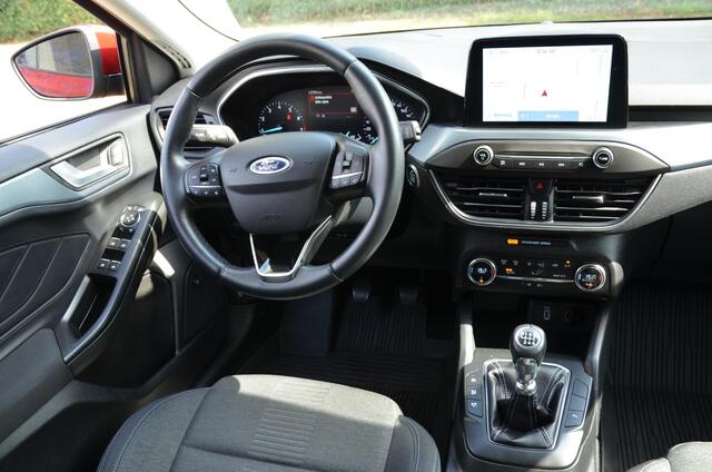 Ford FOCUS Wagon 1.5 EcoBoost Active Business Navi/Led/Pdc/Ecc/Trekhaak-Wegklapbaar/Privacy-Glass/lichtmetalen velgen 17"/Bang & Olufsen audiosysteem