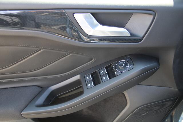 Ford FOCUS Wagon 1.0 EcoBoost Hybrid 155 PK AUTOMAAT ST- Line TREKHAAK | COMFORT STOELEN | BLIS | CAMERA