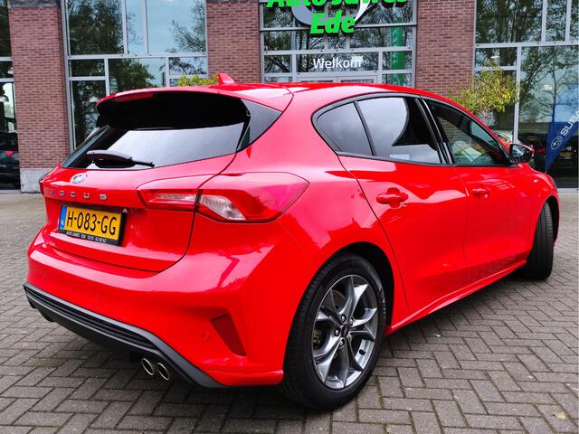 Ford FOCUS 1.0 EcoBoost ST Line Business Parkeersensoren V+A - Climatronic - Led verlichting - NL auto