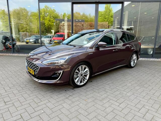 Ford FOCUS Wagon 1.0 EcoB. VIGNALE,Pano,Leer,BenO,Keyless,LED,HeadUp, etc