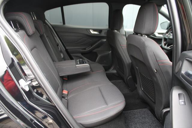 Ford FOCUS 1.0 EcoBoost ST Line X Business - NAVIGATIE - LED - PDC - CAMERA - 5-DEURS