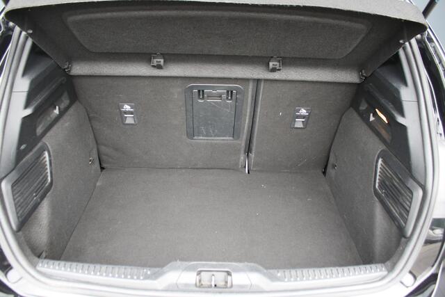 Ford FOCUS 1.0 EcoBoost ST Line X Business - NAVIGATIE - LED - PDC - CAMERA - 5-DEURS