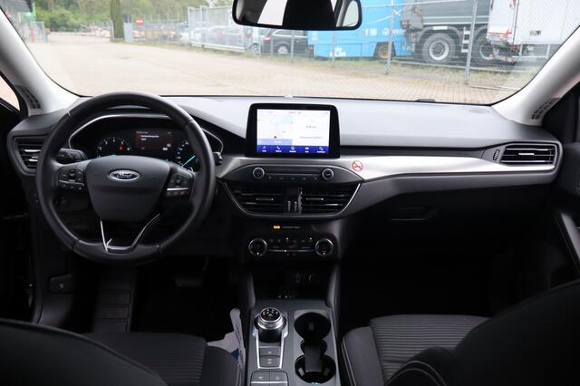 Ford FOCUS 1.0 EcoB. Tit. Bns | Geen Import | Trekhaak | Navi