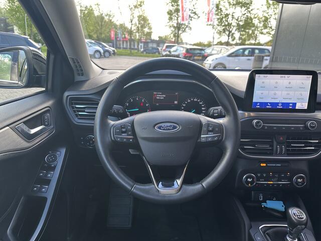Ford FOCUS Wagon 1.0 EcoBoost Titanium Business | Lane assist | Trekhaak | PDC
