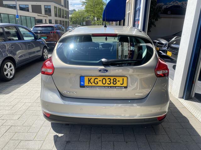 Ford FOCUS 1.0 Trend NAVI/AIRCO/CRUISE/NL AUTO/NW APK