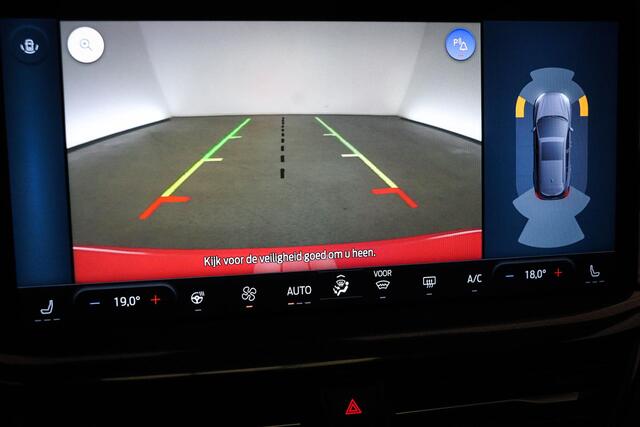 Ford FOCUS Wagon 1.0 EcoBoost Hybrid ST Line | WINTER / DRIVER ASSISTANCE- PACK | LED | STUURVERWARMING | CAMERA