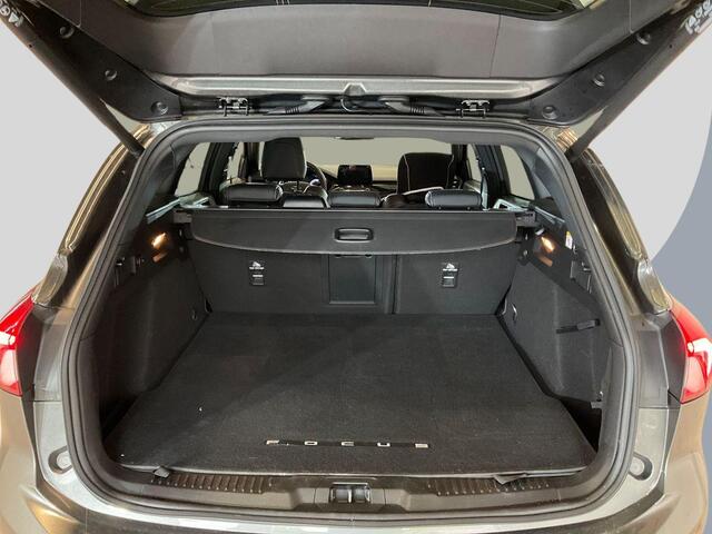 Ford FOCUS Wagon 2.3 EcoBoost ST-3 | Adaptive cruise control | Adaptive LED | Trekhaak | Winter Pack | Bang&Olufsen | Elektrische achterklep | Head up Display