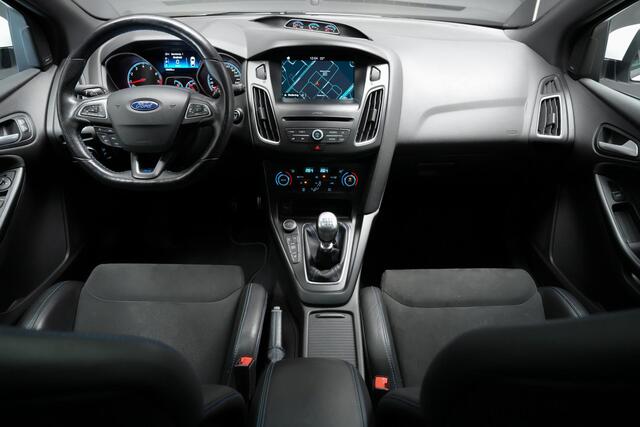 Ford FOCUS 2.3 350pk RS |REMUS uitlaatsysteem|schuif/kantel dak|schaalstoelen|Sony|cruise control|Apple Carplay & Android Auto|19" gesmeden wielen|