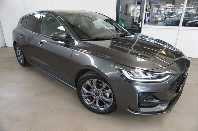 Ford FOCUS 1.0 EcoBoost Hybrid ST Line Navi - All Season Banden