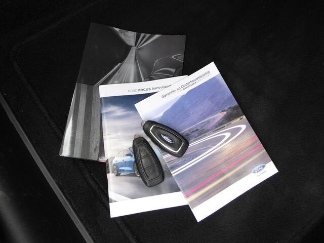 Ford FOCUS Wagon 1.0 EcoBoost Hybrid ST Line Business 2021 PANODAK, NAVI, CLIMA, CRUISE, PDC, ST LINE!!