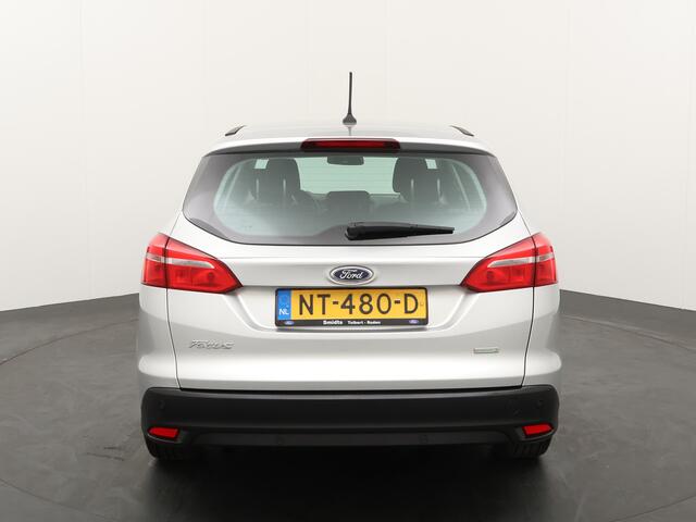 Ford FOCUS Wagon 1.0 125PK Lease Edition Wagon | Navigatie | Sync 3 | 17-inch | ISOFIX | Zeer zuinig |